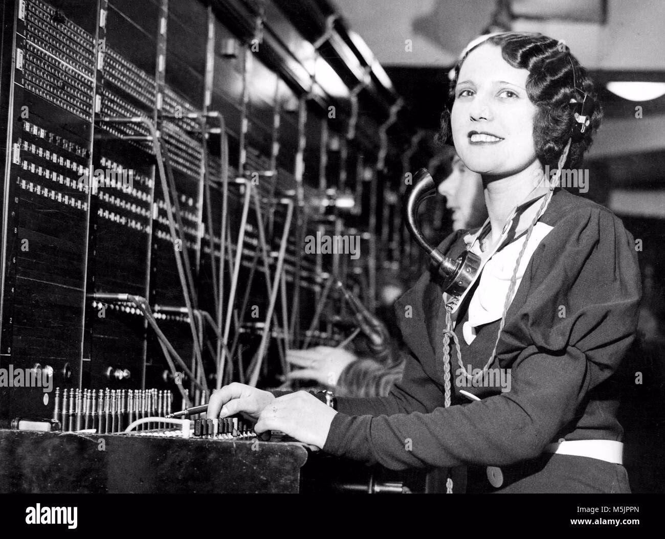 What was a group of telephone operators like in 1915?