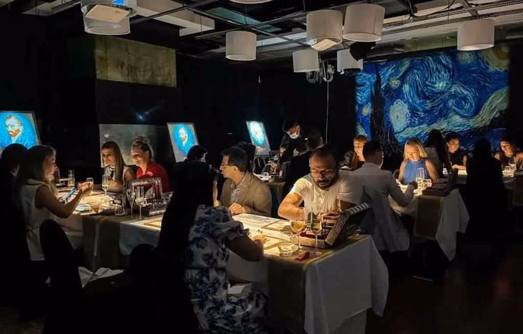 What to eat at seven paintings Ubud?