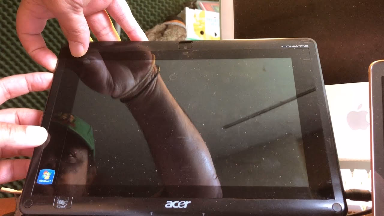 Does Acer support Windows 10 recovery media?