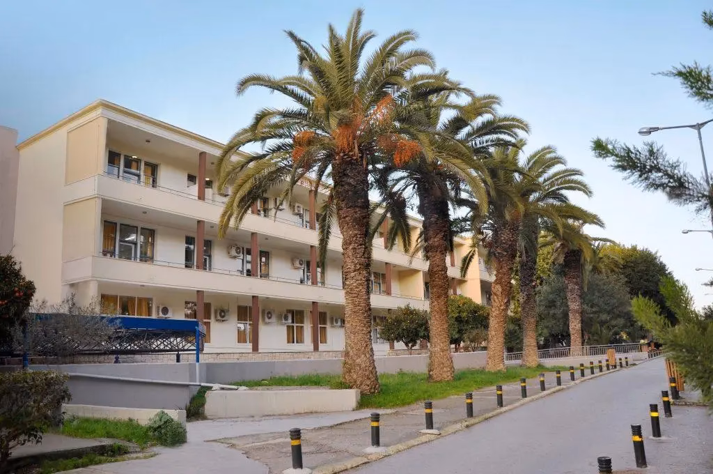 Where is Agios Nikolaos General Hospital?