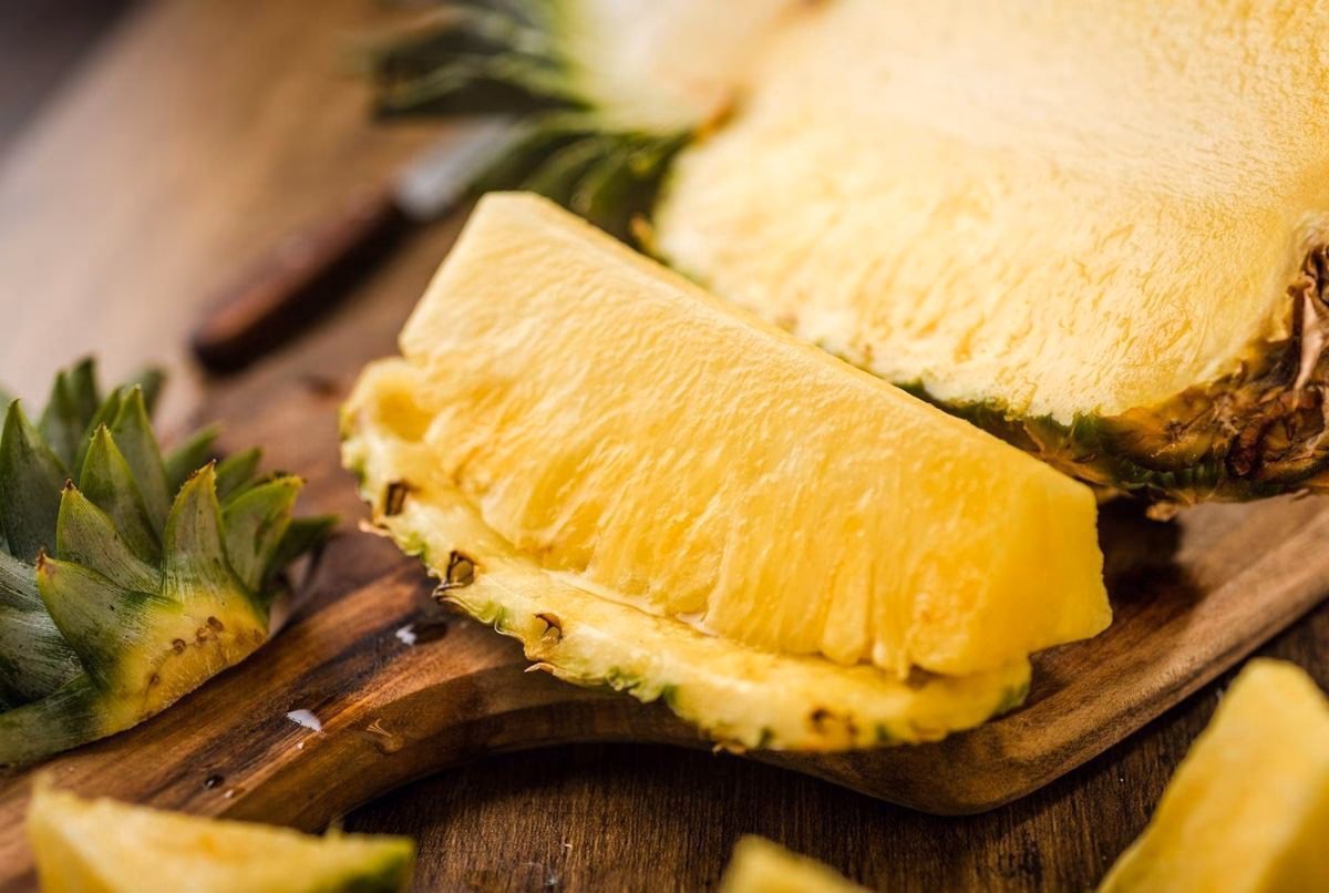 Quels sont les symptômes d'une allergie à l'ananas ?