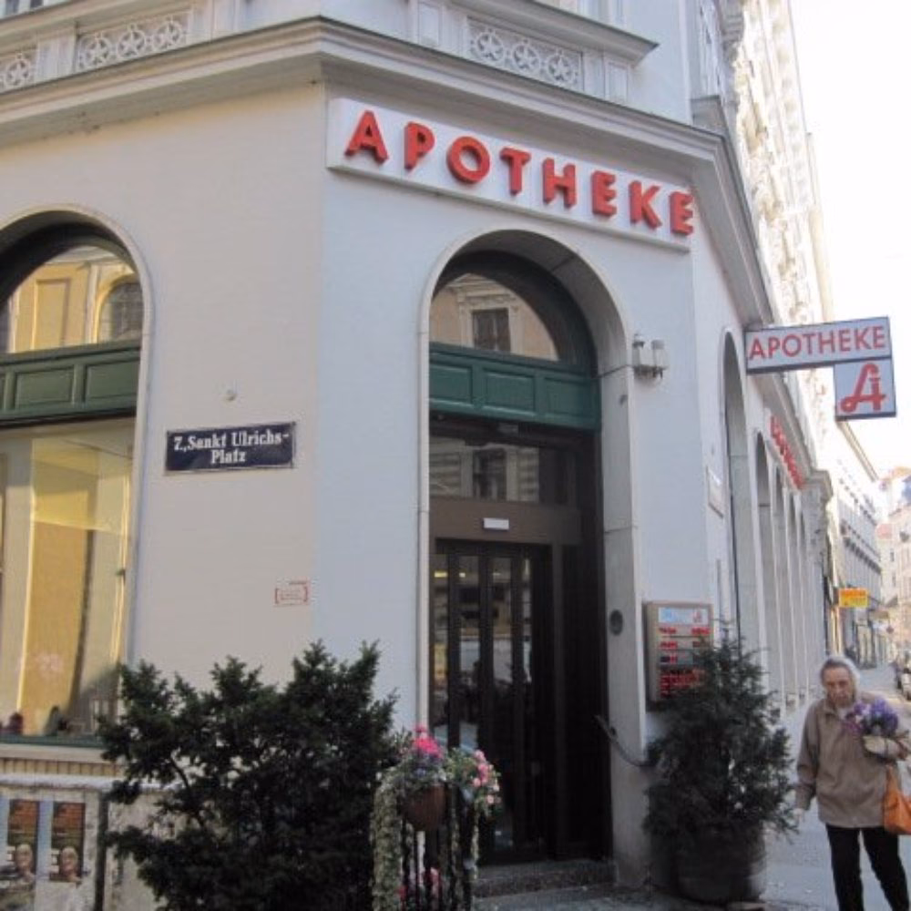 Was bietet die Antonius Apotheke an?