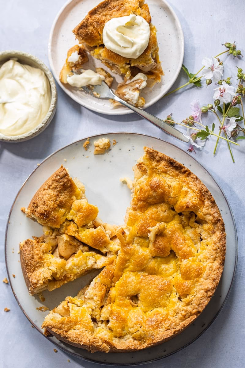 When do you eat appeltaart?