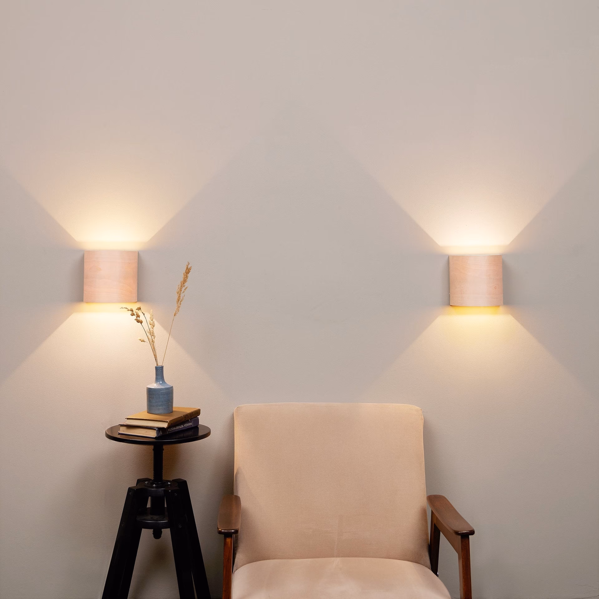 What is a battery operated wall sconce?