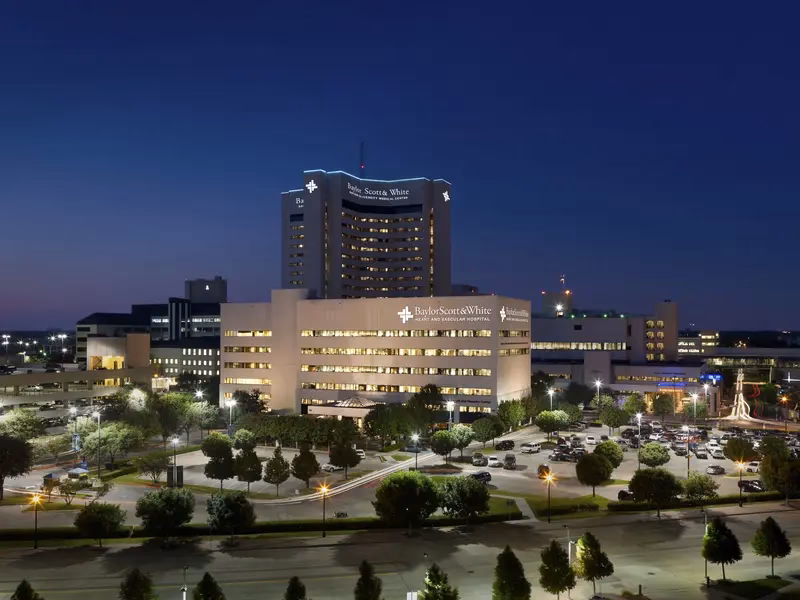 Where is Baylor University Medical Center - Roberts Hospital?