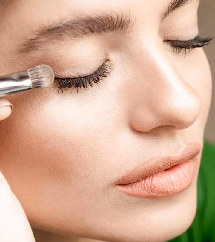 Which eyeshadow is best for sensitive eyelids?