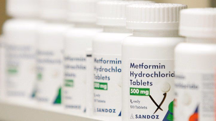How does metformin affect blood sugar?