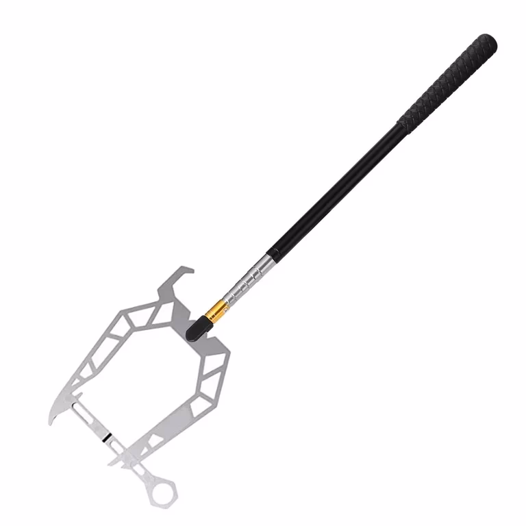 How do you release hooks on a boat?