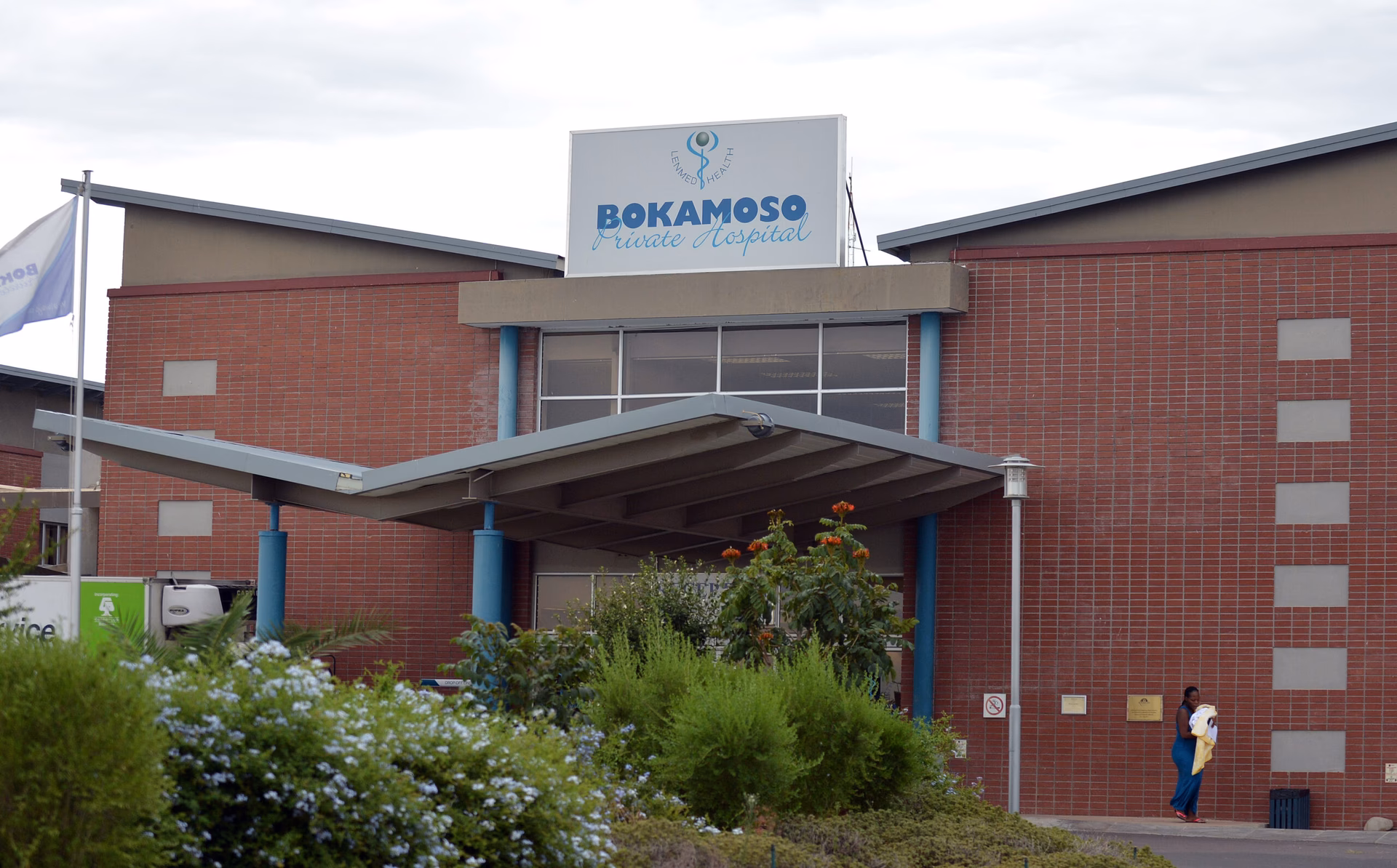 Which group runs Bokamoso Private Hospital?