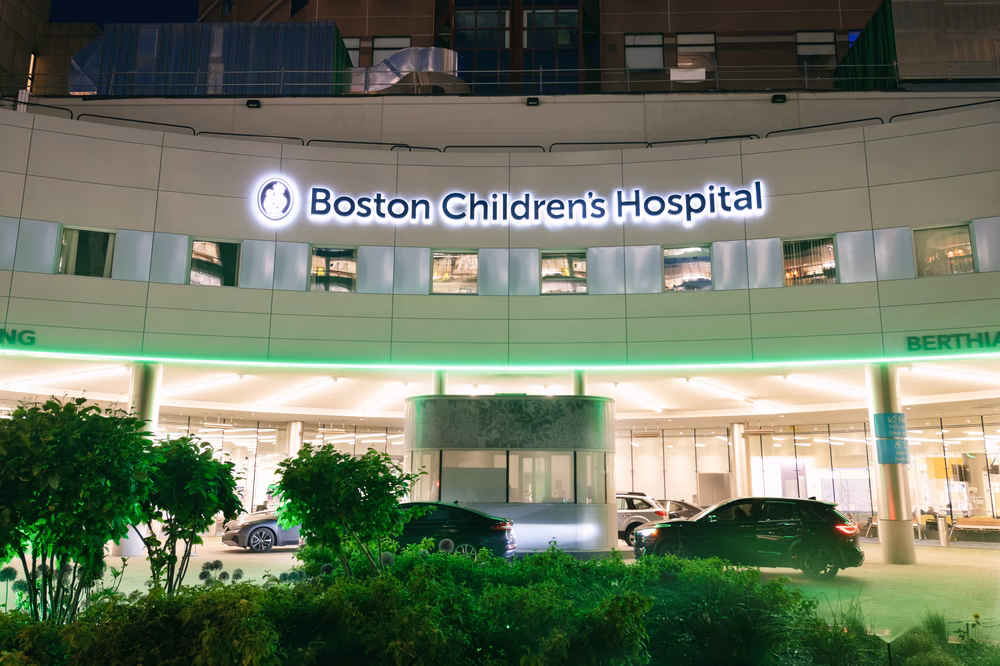 How do I contact Boston Children's Hospital medical records department?