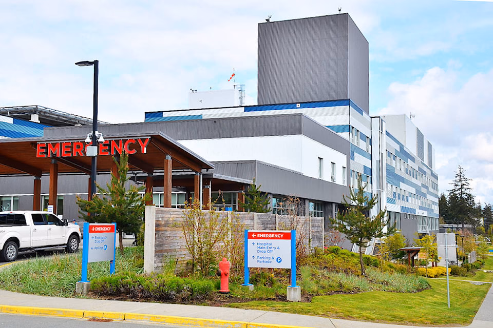 Who are the medical departments & physician leads in Campbell River?