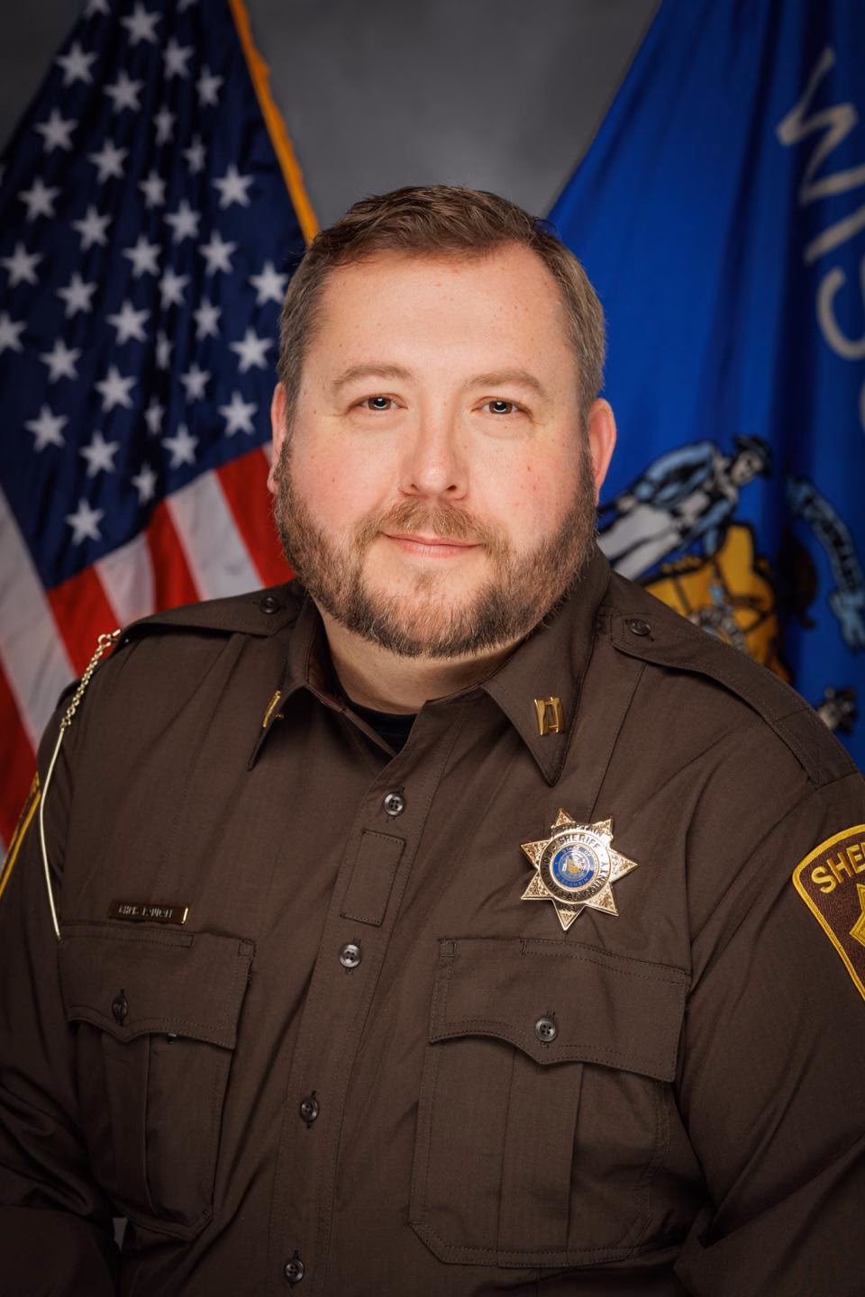 How much does a ship captain make?