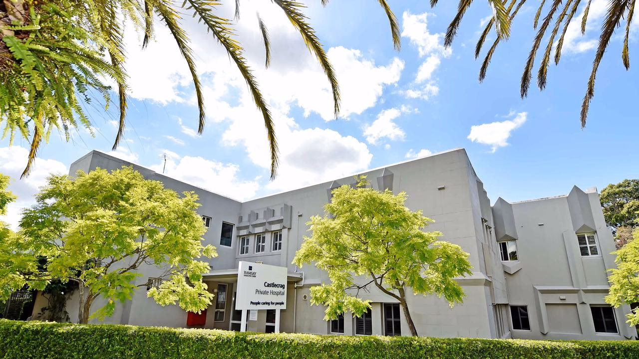 What services does Castlecrag private hospital offer?