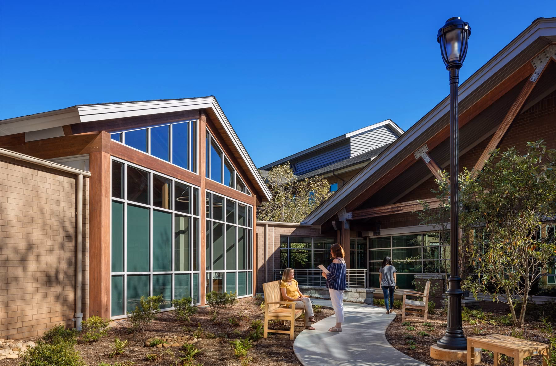 What is the Center for Molecular Medicine?