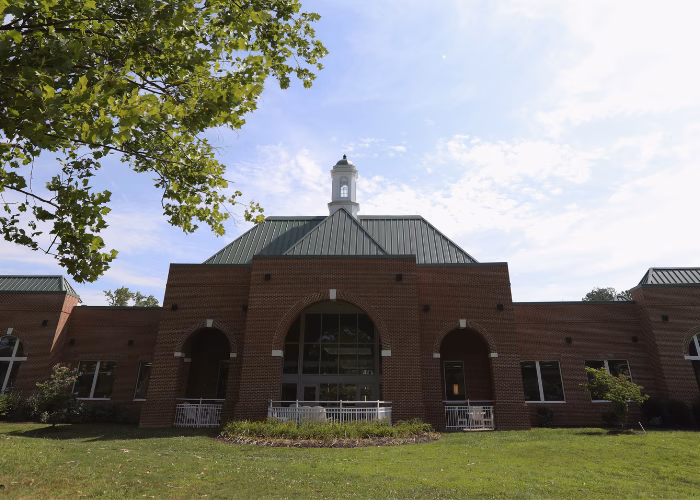 Where is central library - Chesterfield County Public Library?