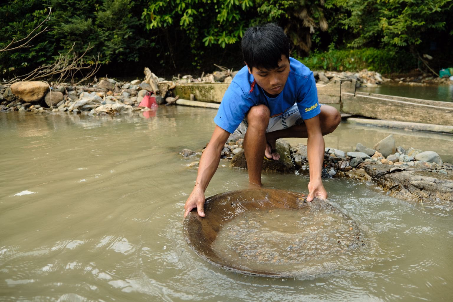 Is child labor legal in the Philippines?