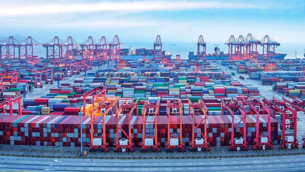 What risks do ports and terminals face?