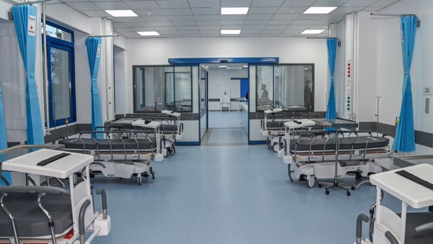 Which hospital has the largest physiotherapy centre in Cyprus?