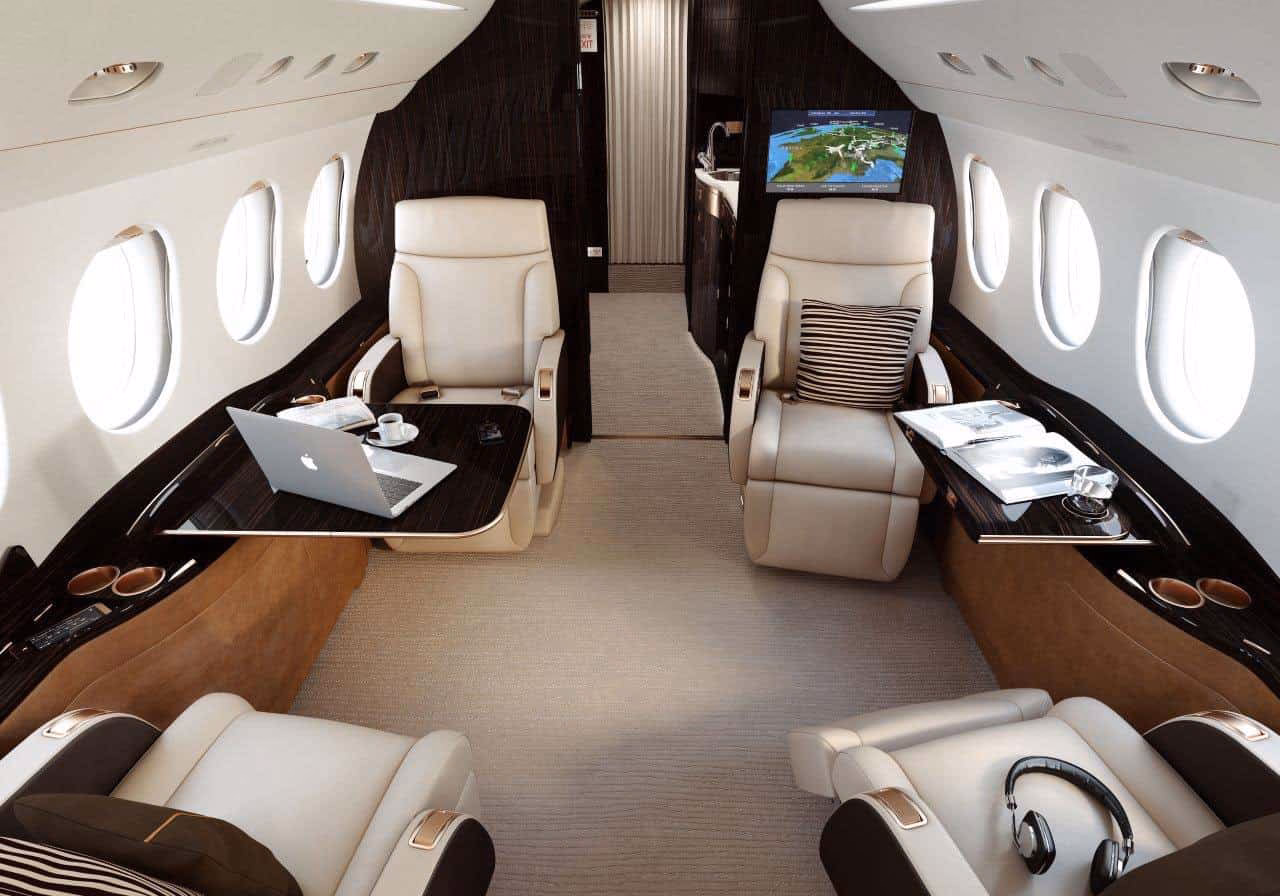 How big is the Dasault Falcon 8X?