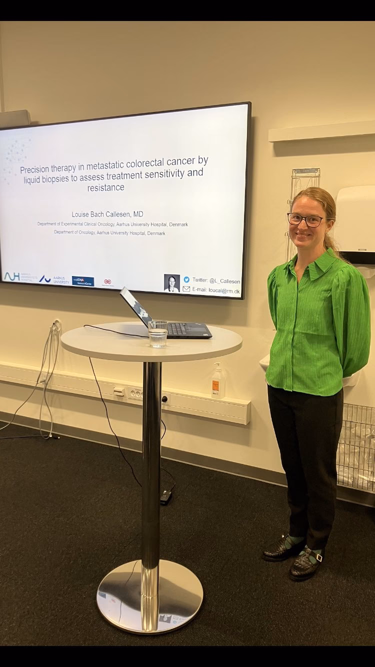 Which hospital has a Department of Oncology?