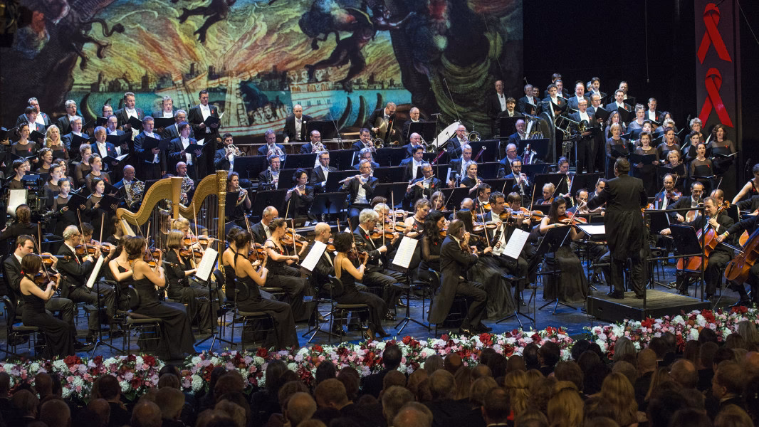 Wie viele Plätze hat das Opernhaus in Berlin?