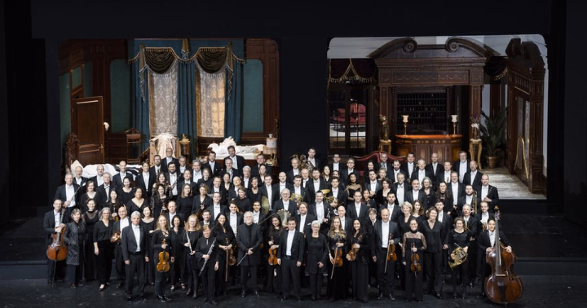 Why should you visit the Deutsche Oper Berlin?