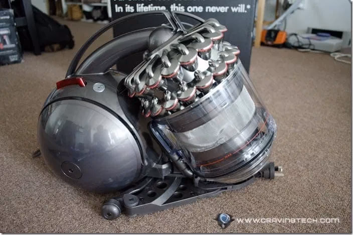 What is the main issue with the Dyson DC54 Animal Pro?