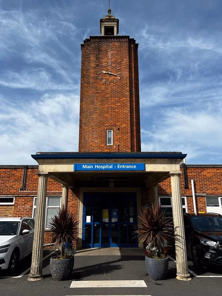 Where is Queen Victoria Hospital (East Grinstead)?