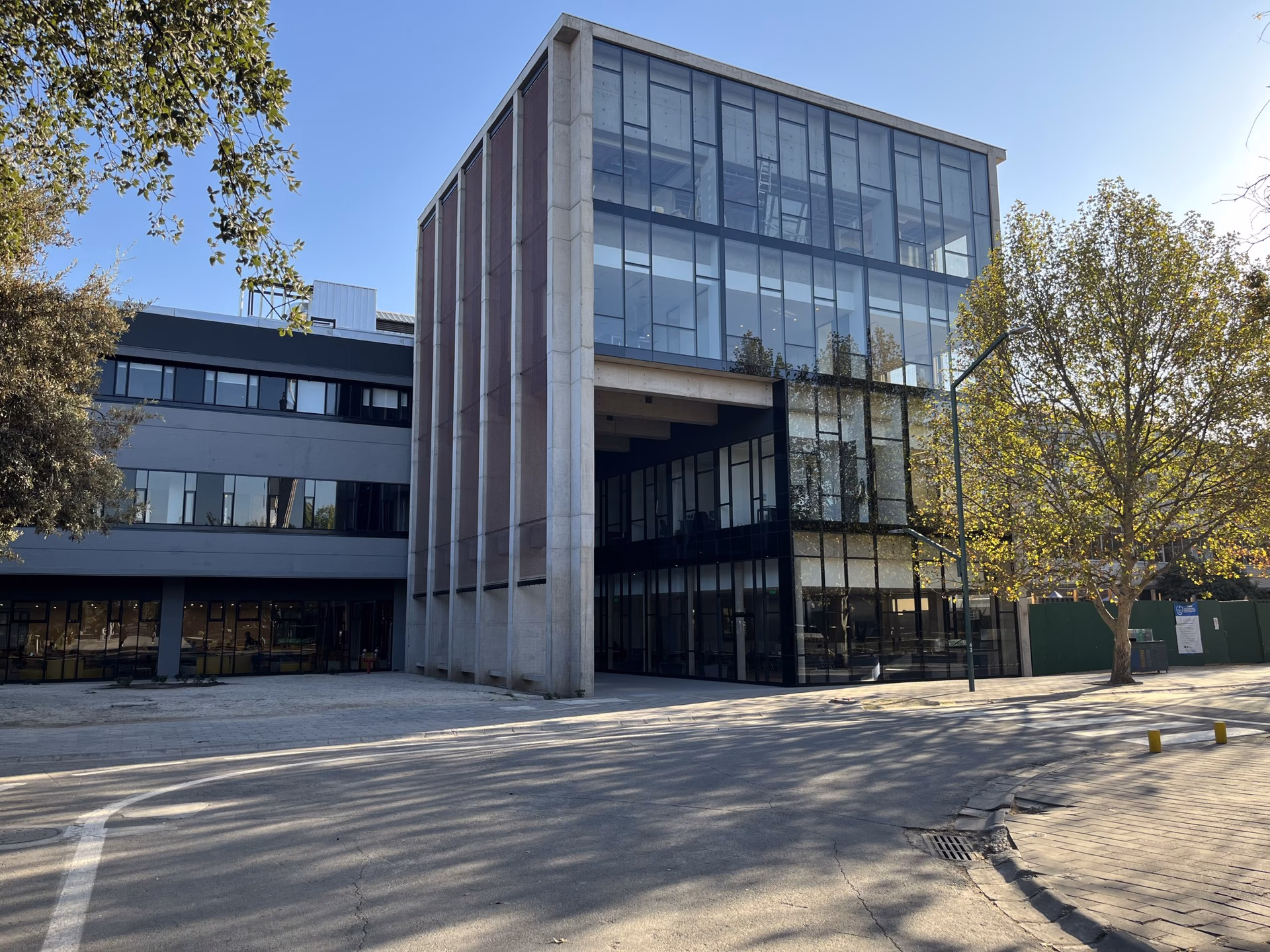 ¿Cuántos cursos de Economía hay en la UCV?