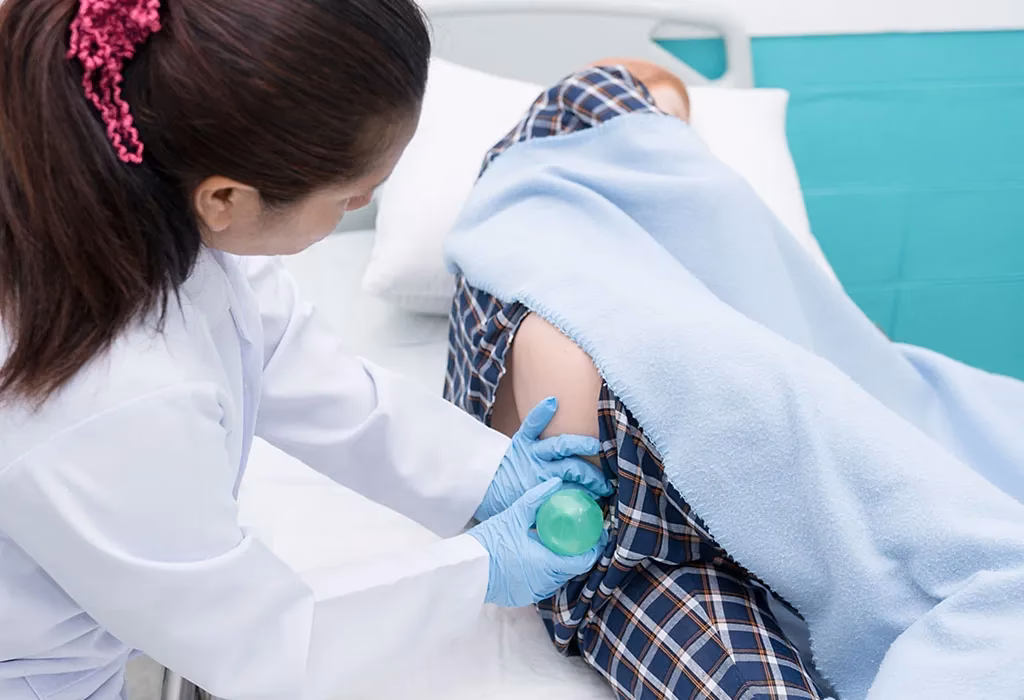 Do enemas reduce pooping during labor?