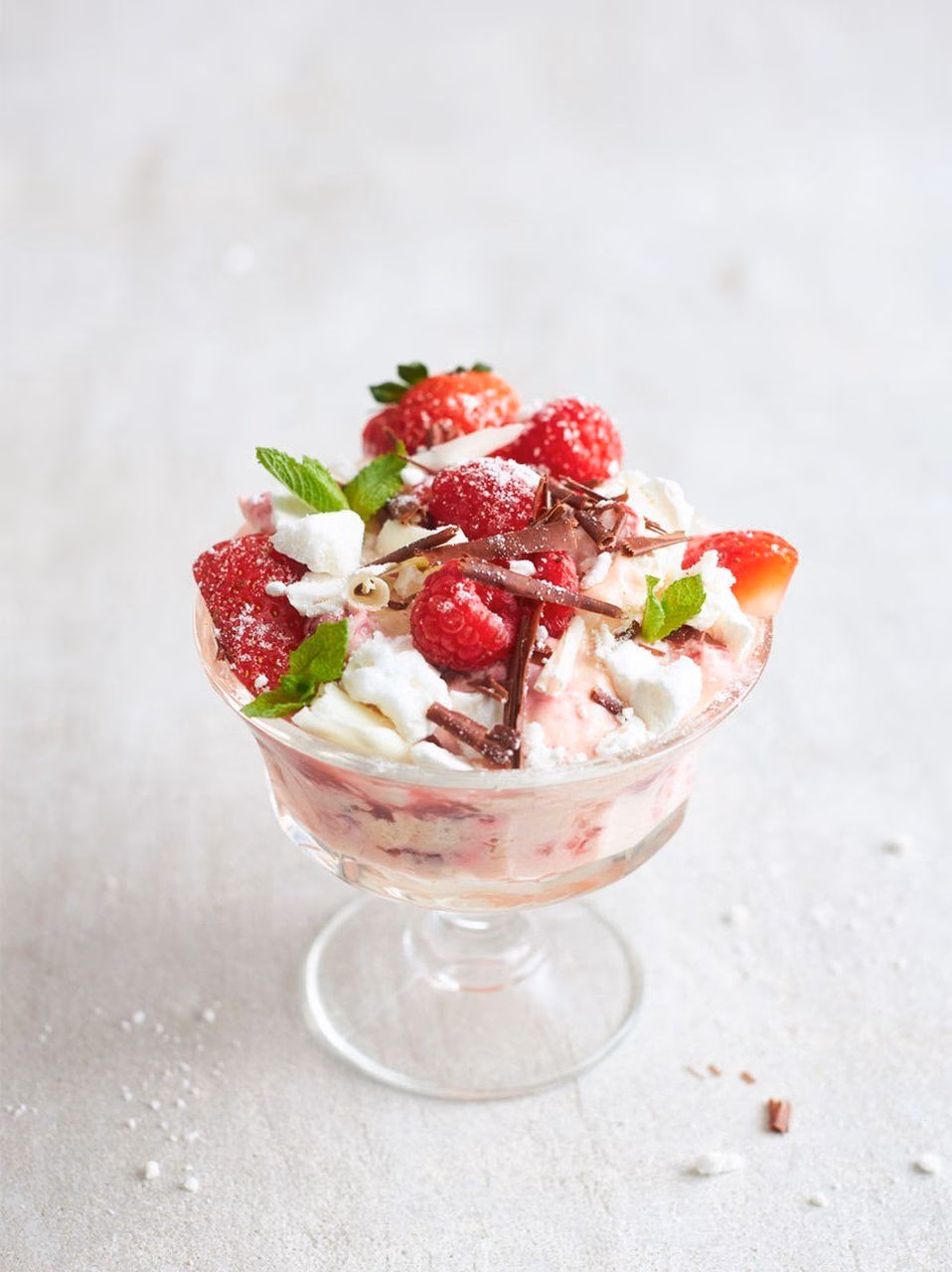 How do you make Eton meringues?