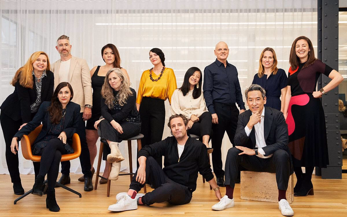 What is Qinghong's role at Field Operations?