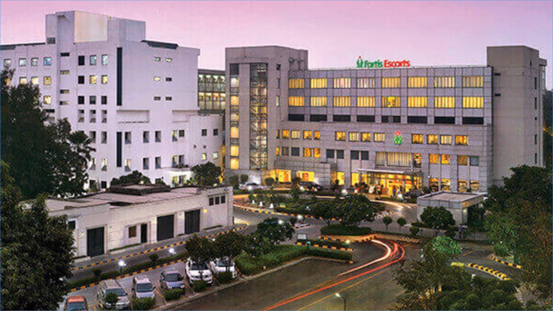 Is Fortis Hospital a tertiary care hospital?