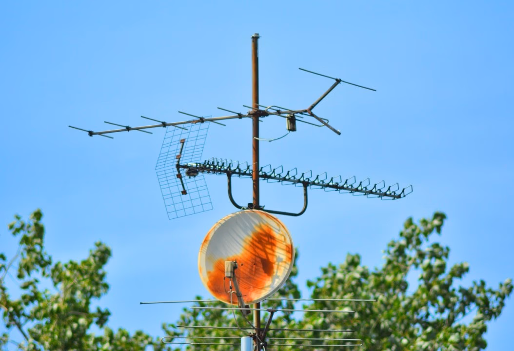 What TV channels can I watch with an antenna?