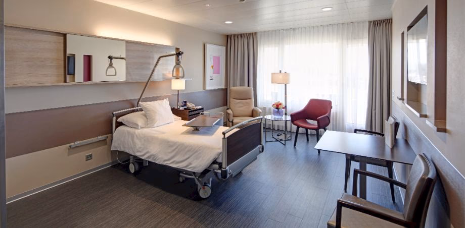 Who is Clinique de Genolier?