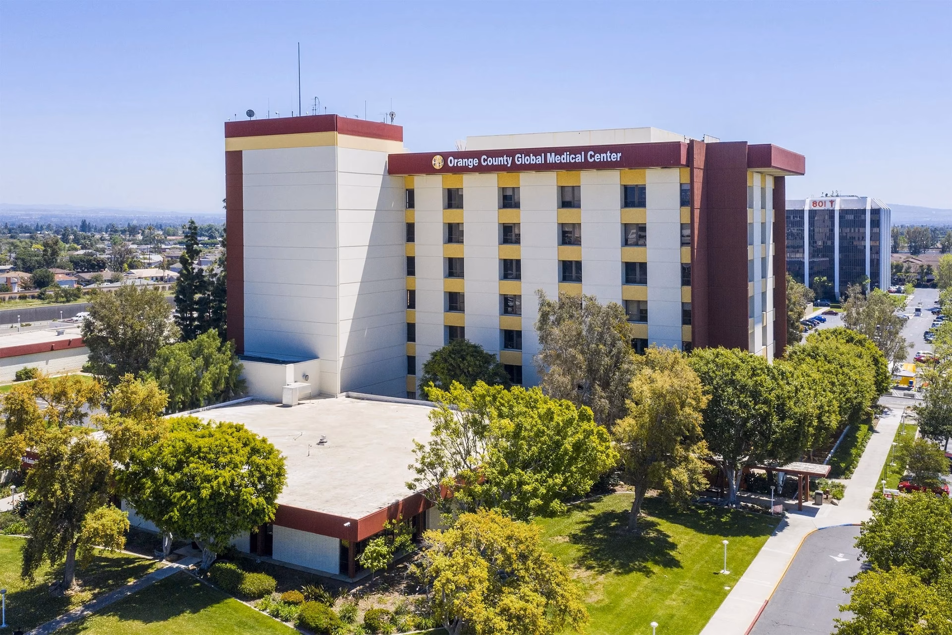 Who is global green & healthy hospitals?