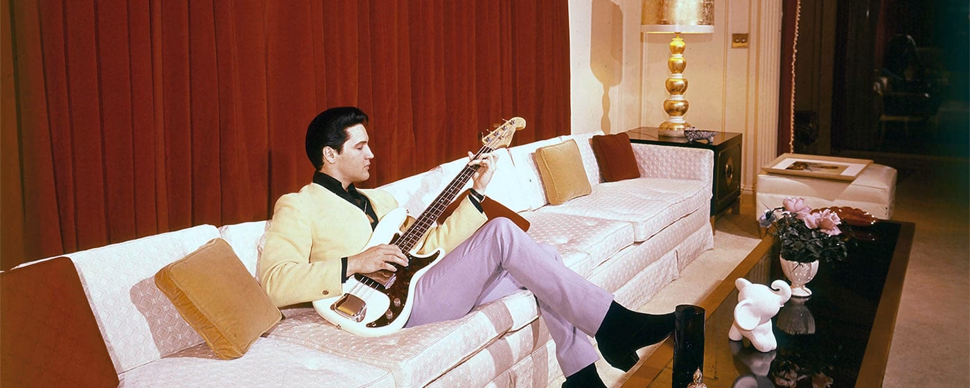 How much does a Graceland tour cost?