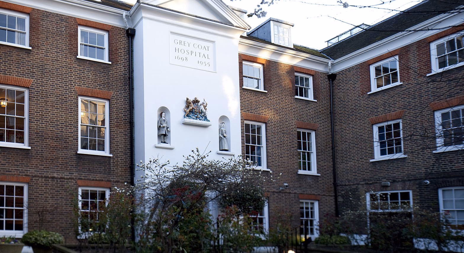 When did Grey Coat Hospital become a school?