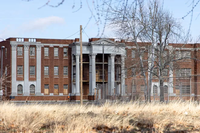 Where is Griffin Memorial Hospital?