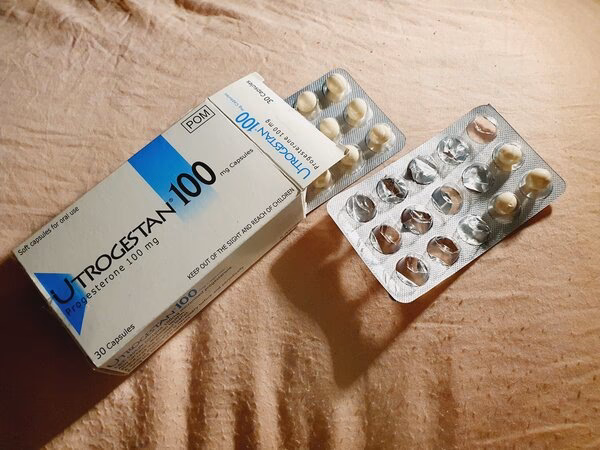 How do I deal with Utrogestan side effects?