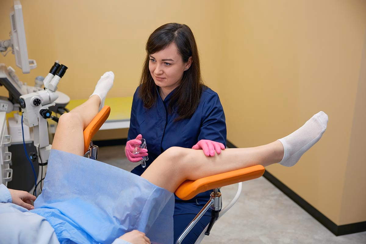 Can a rectal examination detect a hemorrhoid?