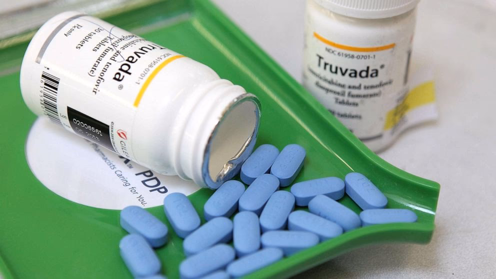 How many people died from AIDS last year?