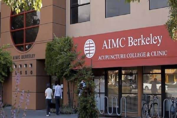 What is integrative healthcare?