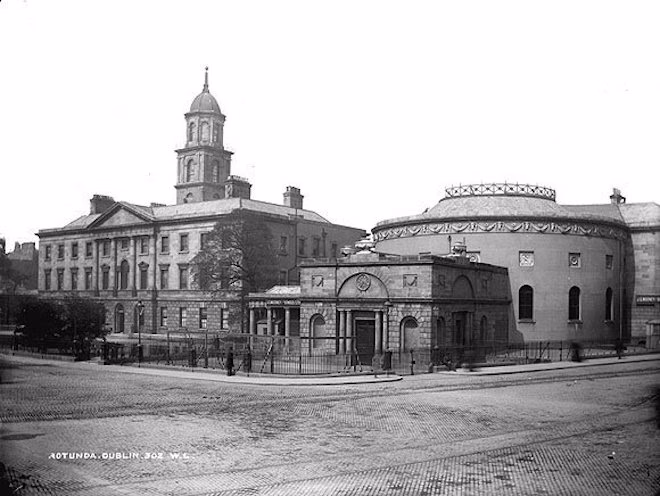Where can I Park near the hospital?