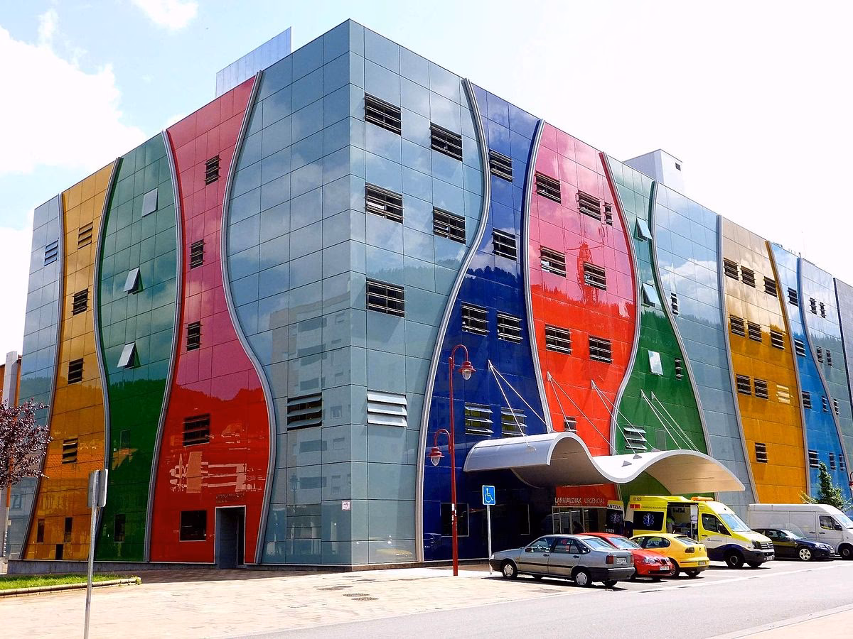 ¿Cuántas camas tiene el Hospital Alto Deba?