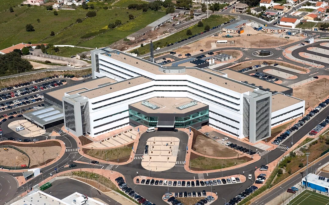 Como o Hospital de Cascais se torna um pilar fundamental?