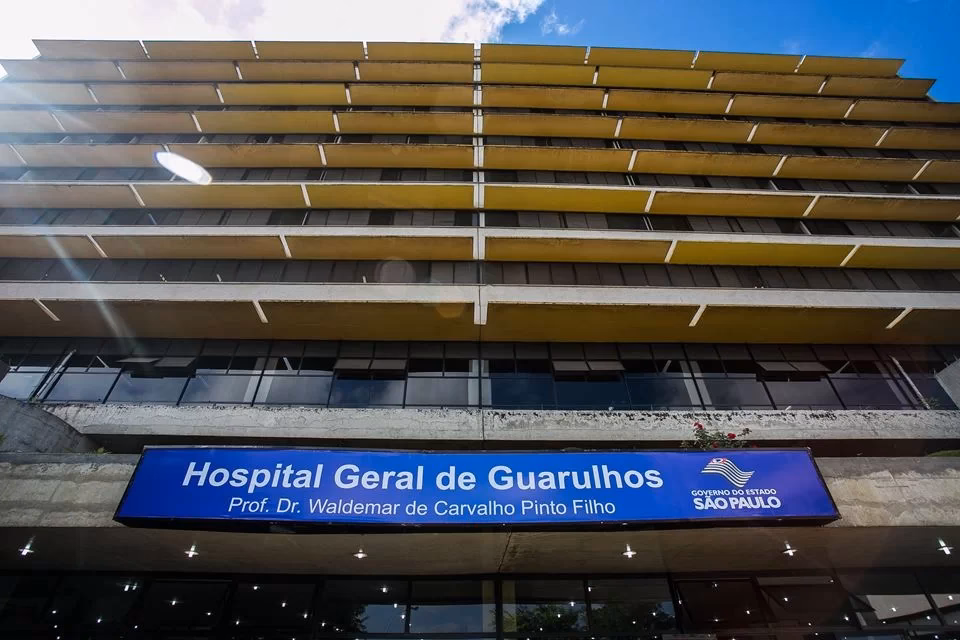 Onde fica o estacionamento do hospital e Maternidade Guarulhos?