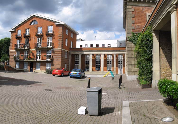 Where can I visit Islington & Haringey hospital?