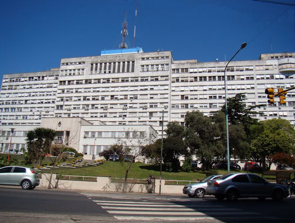 ¿Cuáles son los hospitales militares?