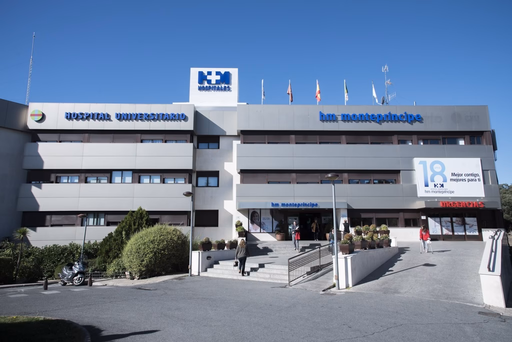 ¿Dónde se encuentra el Hospital Universitario HM Monte Príncipe?